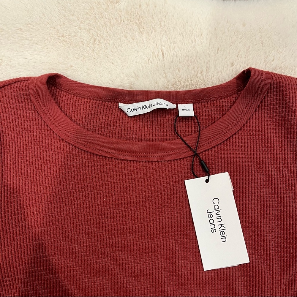 NWT Calvin Klein Long Sleeve Waffle Top Size Medium - Picture 2 of 5